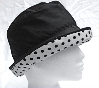 Black Wax with White spoted Black Wax with White spoted