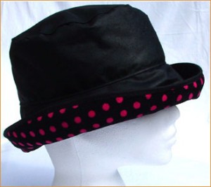 Black wax with Fuchsia Spots