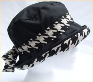 Houndstooth Bow Black Wax