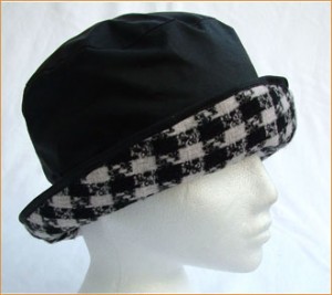 Black Wax with Large Dog Tooth Pattern under Brim